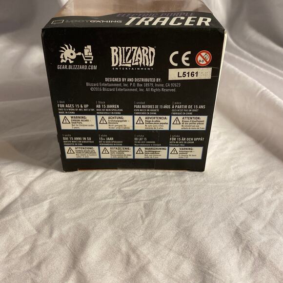 Overwatch Electric Purple Tracer Loot Gaming Exclusive Vinyl Figure Collectible - Picture 5 of 5